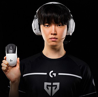 Esports Pro Player